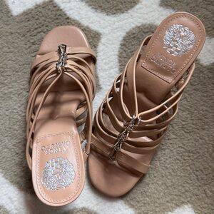 BNWOB Vince Camuto genuine leather Beige Strappy heels light gold hardware sz 5M